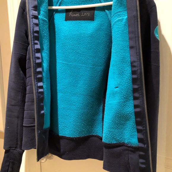 ❌SOLD❌Lululemon Vest/Hoodie size 8 Navy - Picture 6 of 7